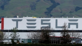 Завод Tesla в Калифорнии